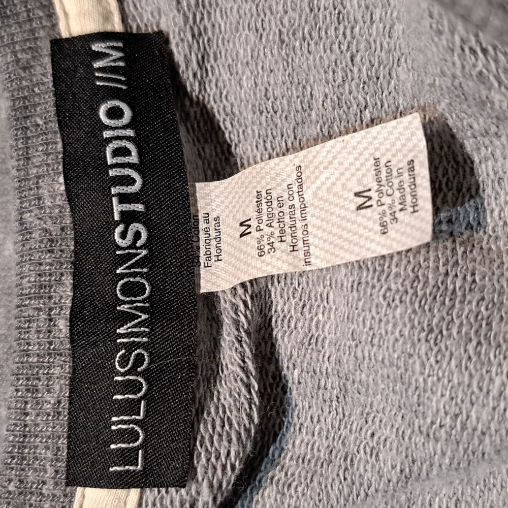 LULUSIMONSTUDIO medium comfy EYE sweatshirt - Picture 4 of 4